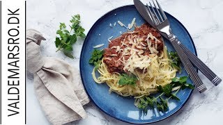 Spaghetti Bolognese  opskrift på den bedste pasta med kødsovs [upl. by Nilesoy]