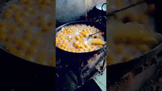 Salman Khan Sohail Khan Arbaaz Khan Mumbai ke school streetfood bhelpuri streetsnacks foodcraze [upl. by Ariay]