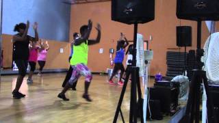 Zumba with Melissa Llamame Rompiendo Fronteras by Candyman [upl. by Ydderf]