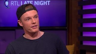 Enzo Knol over zijn pestverleden  RTL LATE NIGHT [upl. by Sillaw537]