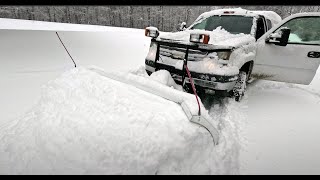 Snow Plowing Chevy K3500 Dually Blizzard 860SW plow plowing snowplow winter [upl. by Garlan]