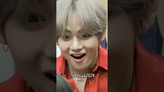 Kimtaehyung 1995 btslovers bts btsofficialbighit bighitbtsarmy army btsarmyfansforever [upl. by Eseela]