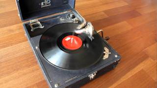 Paillard Grammophon  Gramophone  Phonograph [upl. by Donalt]