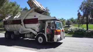 Burrtec WhiteGMC Amrep Octo FL Bulk Trash [upl. by Hoeve929]