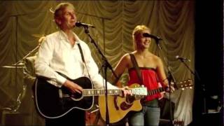 Steffen Brandt og Tina Dickow  hallelujah  live 2004 [upl. by Donadee145]