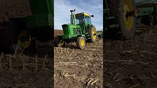 JOHN DEERE 4320 Tractor Plowing bigtractorpower [upl. by Ecinert]