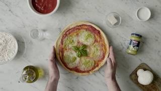 Pizza mit Pesto alla Genovese [upl. by Durston]