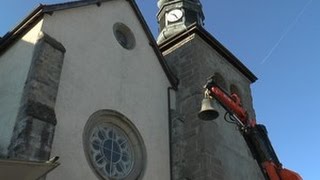 Dépose des cloches de léglise de Sciez par Bodet Campaniste [upl. by Yonita971]