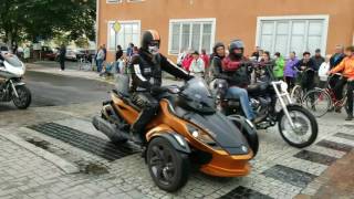 Katrineholm Veckan 2017 en motorcykel kortege [upl. by Oir]