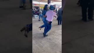 Y no puede faltar el baile principal de ellos en la pulga de alamo Tx lapulgayoutubeshortsvideo [upl. by Anai]