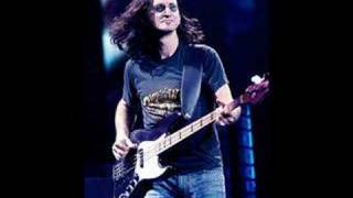 Geddy Lee stops concert and gets mad at the audience [upl. by Notwen571]