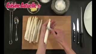 Comment éplucher et faire cuire les asperges  Astuce cuisine [upl. by Valente634]