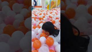 Bayi Bermain Mandi Bola di Happy Time Rita Mall Purwokerto [upl. by Gibe]