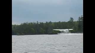 Sea Plane crashes into lake [upl. by Clellan]