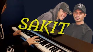 SAKIT  Zynakal ft Yonnyboii PianoLirik [upl. by Trevorr]