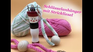 Schlüsselanhänger stricken mit Strickliesel  Wie funktioniert eine Häkelliesel  Anfänger [upl. by Balough]