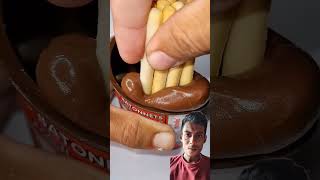 Garpa kaise chocolate mixed kartha chocolate satisfying nutella yummy [upl. by Anez]