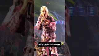 Hollaback Girl  Gwen Stefani [upl. by Rentschler]