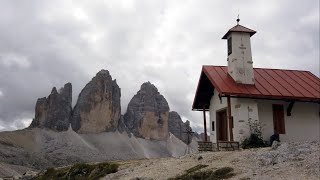 Umrundung der weltberühmten Drei Zinnen Sensationell schöne Wanderung in den Dolomiten Südtirol [upl. by Htir]