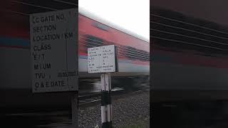 WDP4D 16506 Gandhidham Express railway viralvideo indianrailways train [upl. by Fineberg511]