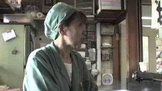 【稚内】待合室の、片隅で。（最北端の駅そば） A soba noodle stand at the northernmost station in Japan [upl. by Elokyn721]