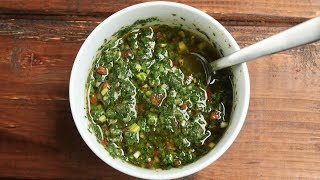 Sauce chimichurri  Recette [upl. by Ulises531]