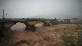 Fiume Serchio in piena Alluvione in Toscana  11 novembre 2012 [upl. by Rednirah427]