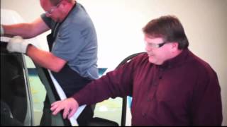 Collision Repair University Windshield Safety and Removal Part 1 [upl. by Yvonne]