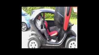 Twizy test the passenger seat [upl. by Sosthina]