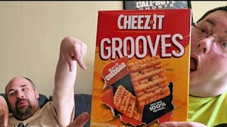 CHEEZIT GROOVES BOLD CHEDDAR CRACKER REVIEW [upl. by Nnylekoorb853]