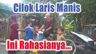 Entah apa Rahasianya Tukang Cilok Ini Laris Manis [upl. by Yanaj896]