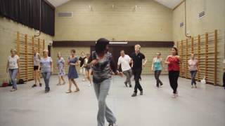 Malika Dance  Cours de danse latino en solo [upl. by Heidie]