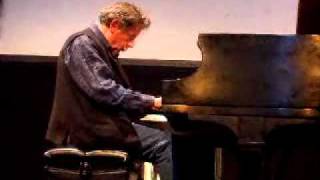 Philip Glass  Closing Glassworks 1982  played by Philip Glass live 2009 [upl. by Ocker546]