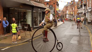 KNUTSFORD Penny Farthing Race to the Push Bike Song and Dueling Banjos [upl. by Soulier]