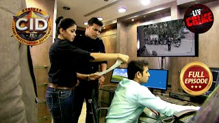 Shreya किसको देख रही है CCTV Footage में  CID  सीआईडी  Crime Hour  29 Nov 2023  Full Episode [upl. by Valdemar]