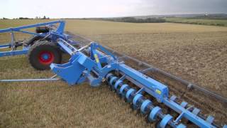 LEMKEN Châssis porteoutils Gigant  FR [upl. by Wren]