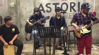 HONEY LIVE at Astori Coffee 1662018 LArcenCiel cover [upl. by Ylenats130]