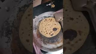 Chana sattu ka roti aur pyaj ki chatni ke sath khayen veri testi [upl. by Akinajnat]