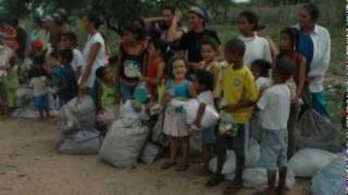 Amigos do Bem  Distribuição de Natal 2009 [upl. by Anyad771]