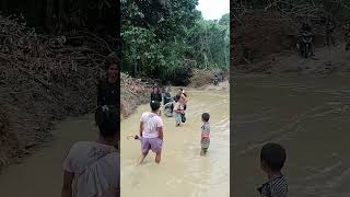 Nekat trobos banjir sangpejuang [upl. by Seuguh586]