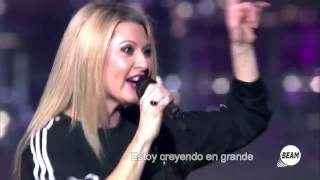 Momentum en español  Planetshakers [upl. by Inahteb]