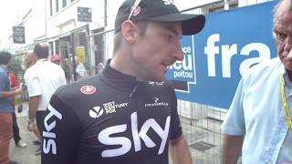 Elia Viviani  quot Jai encore envie de gagner avec le maillot de léquipe Skyquot [upl. by Akeinahs]