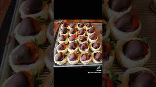 Mini cheesecakes 😋😋 food shorts desserts postres deliciuosfood homemade decoraciondepostres [upl. by Park]