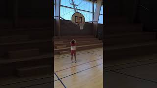 Exercice de finition U11U13 basketball basketballtrainer basketballcoaching [upl. by Suzanne]