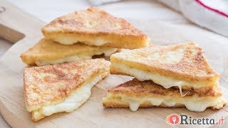 Mozzarella in carrozza facile e veloce  Ricettait [upl. by Nyla47]