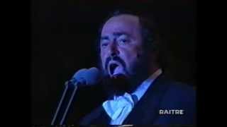 Luciano Pavarotti  O Sole mio 1996 concerto per il nuovo Palas di Pesaro [upl. by Lleder]