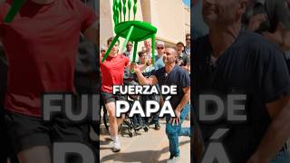 Papá demuestra que la fuerza de papá es REAL 🔥💪👨‍🦳 [upl. by Krenn]