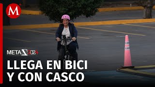 Xóchitl Gálvez llega en bicicleta al debate presidencial [upl. by Westland]