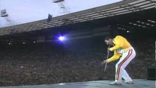 Queen  improvvisazione vocale Live At Wembley [upl. by Ury]