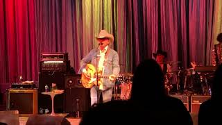 Dwight Yoakam  Suspicious Minds  Westbury NY 112019 [upl. by Raquela]